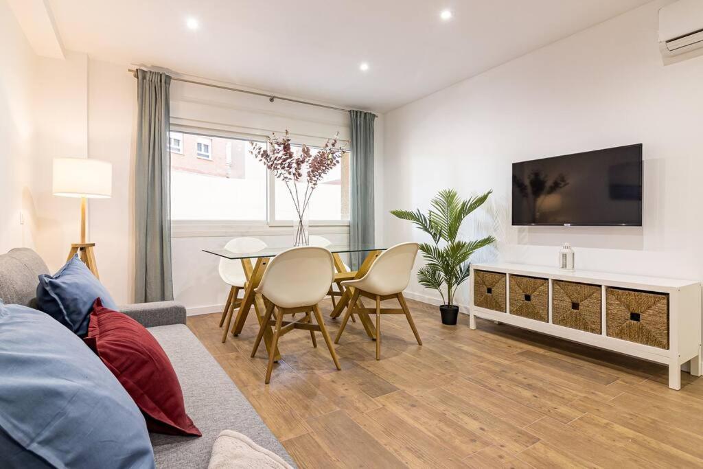 Malagueta Apartments Málaga Dış mekan fotoğraf