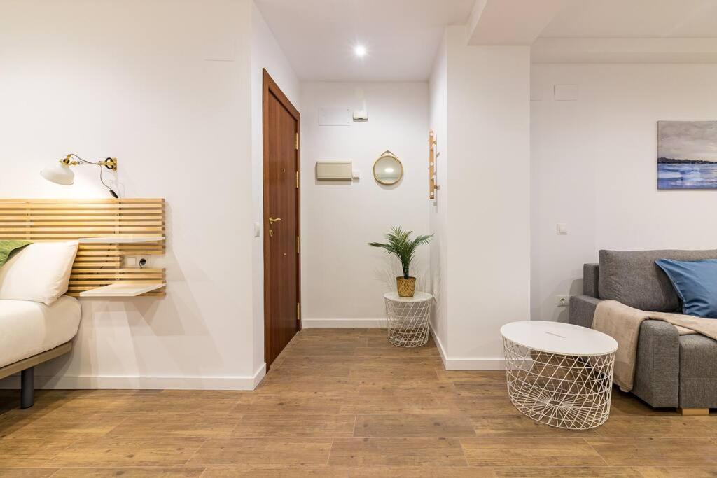 Malagueta Apartments Málaga Dış mekan fotoğraf