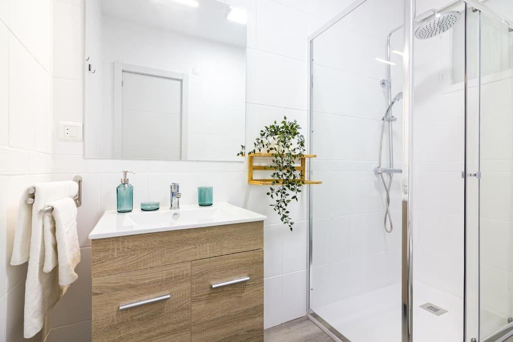 Malagueta Apartments Málaga Dış mekan fotoğraf
